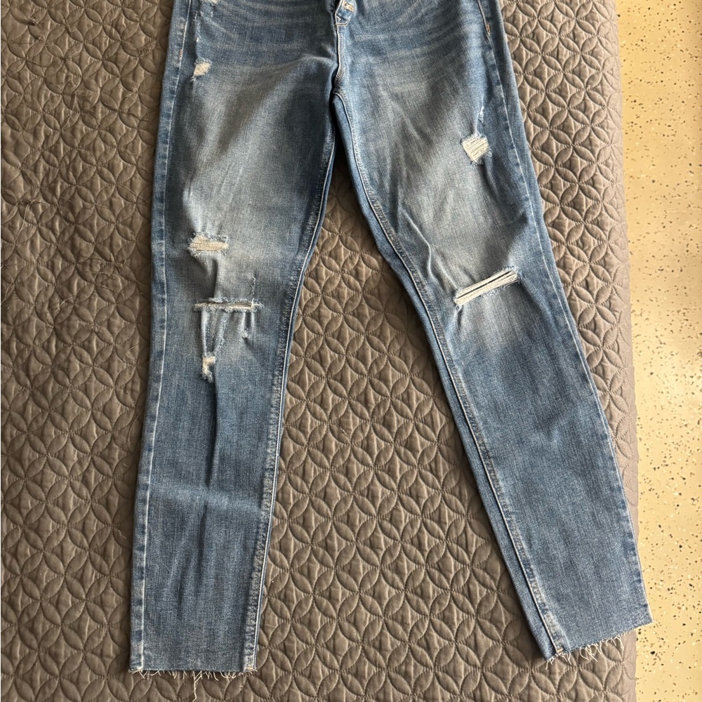 Old Navy Light Blue Ripped Skinny Jeans